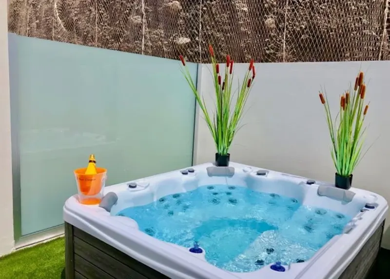 MAGNIFICO APARTAMENTO AMADORES